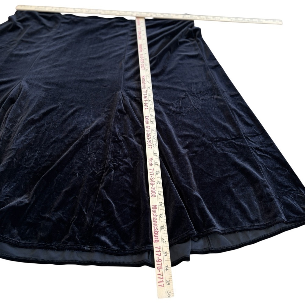 Studio 1940 Black Velour Velvet Stretchy Skirt Plus Size 30 / 32 W Midi Flare - Picture 7 of 12